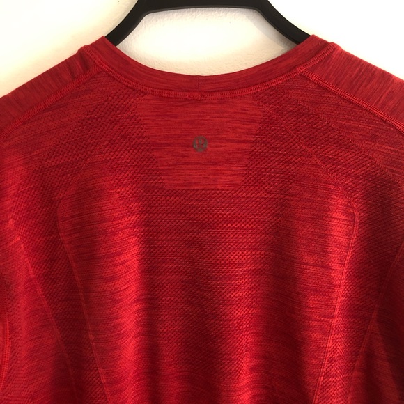 Lululemon Men’s Vented Red Metal Shirt XL - Picture 7 of 12